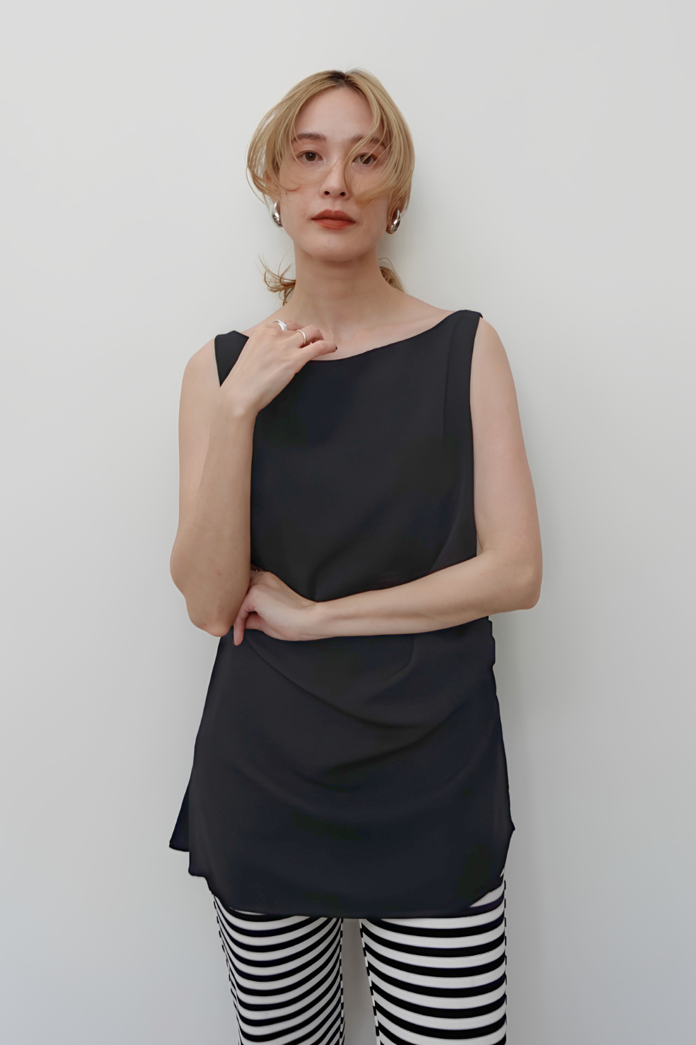BOATNECK DRAPE TOPS