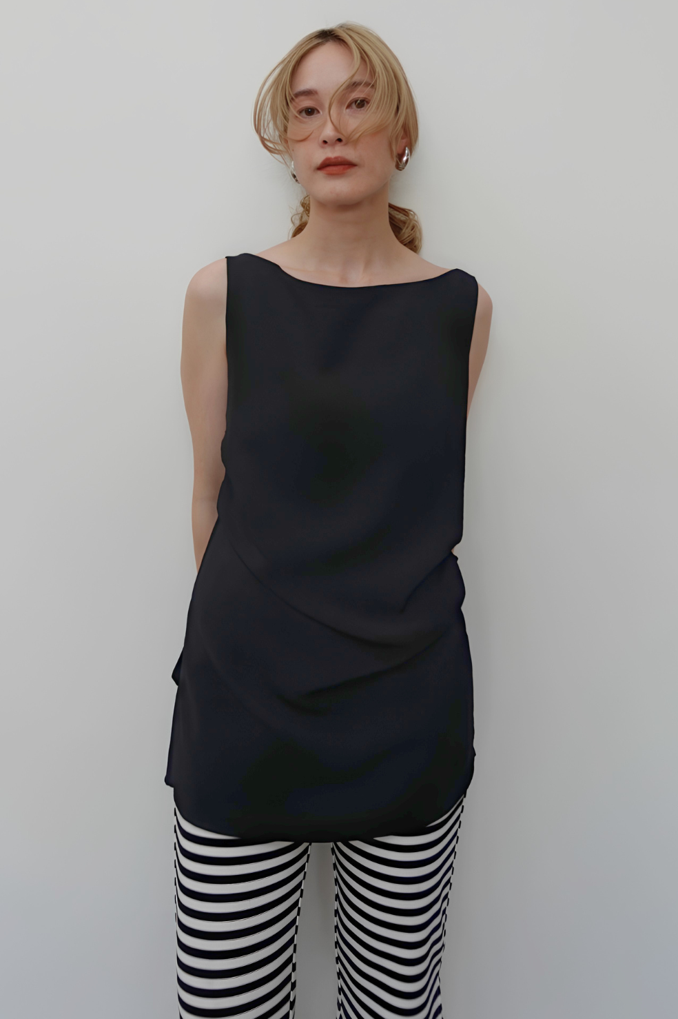 BOATNECK DRAPE TOPS