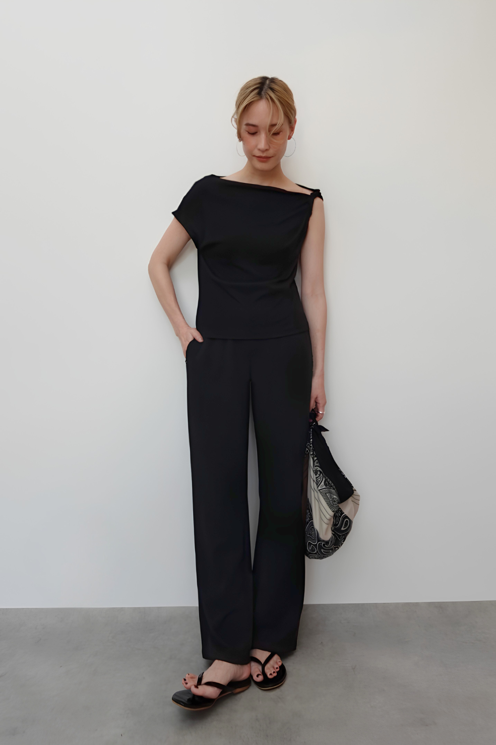 ASYMMETRY TWIST OFFSHOULDER TOPS