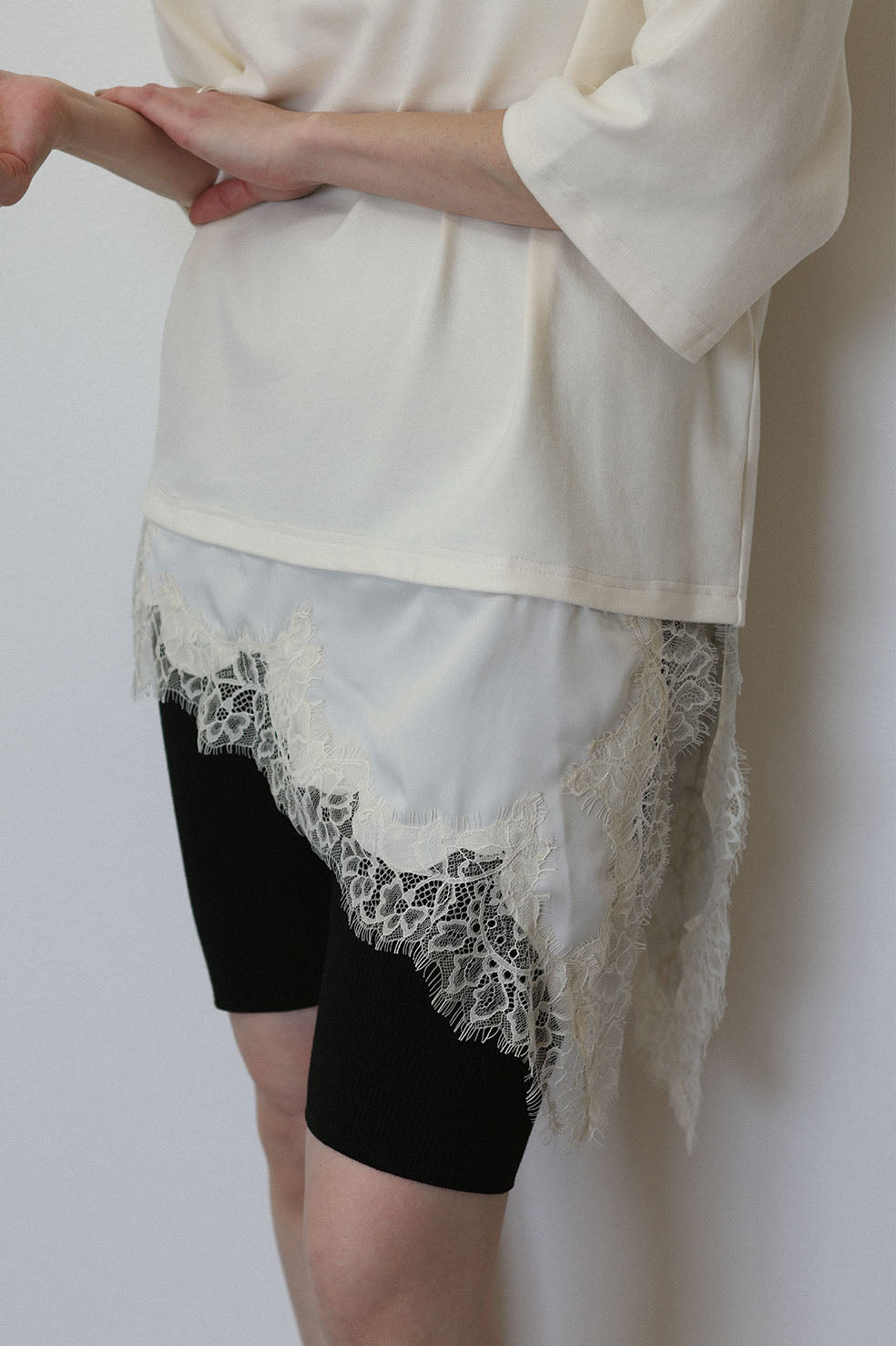 LACE COMBI LOSE TEE