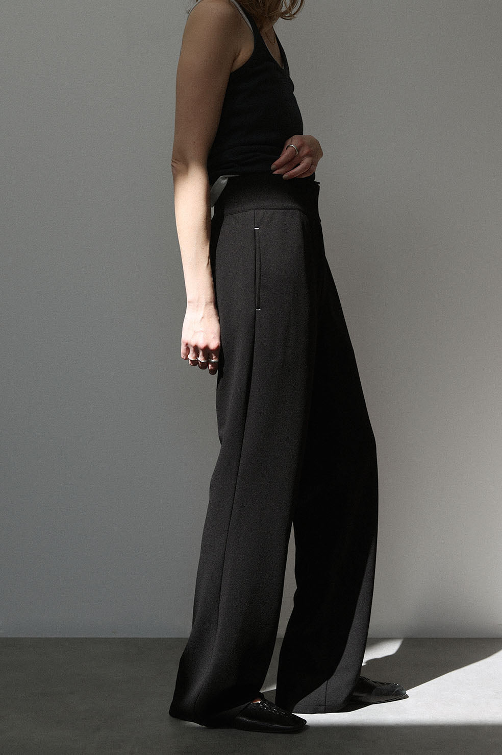 EASY FIT SEMI FLARE PANTS