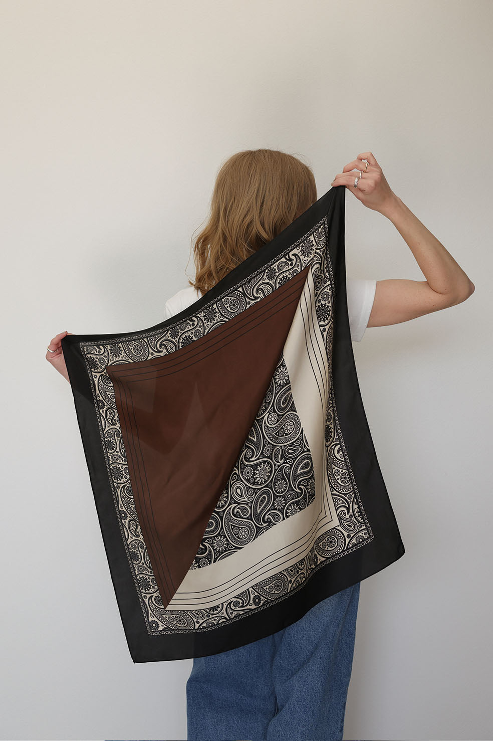 PAISLEY PANEL SCARF