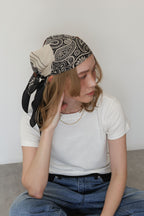 PAISLEY PANEL SCARF