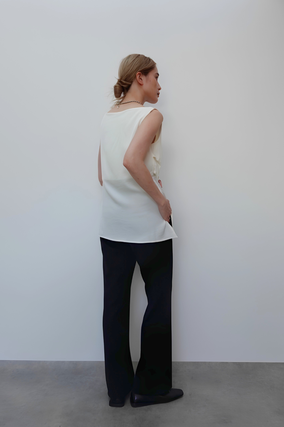 BOATNECK DRAPE TOPS